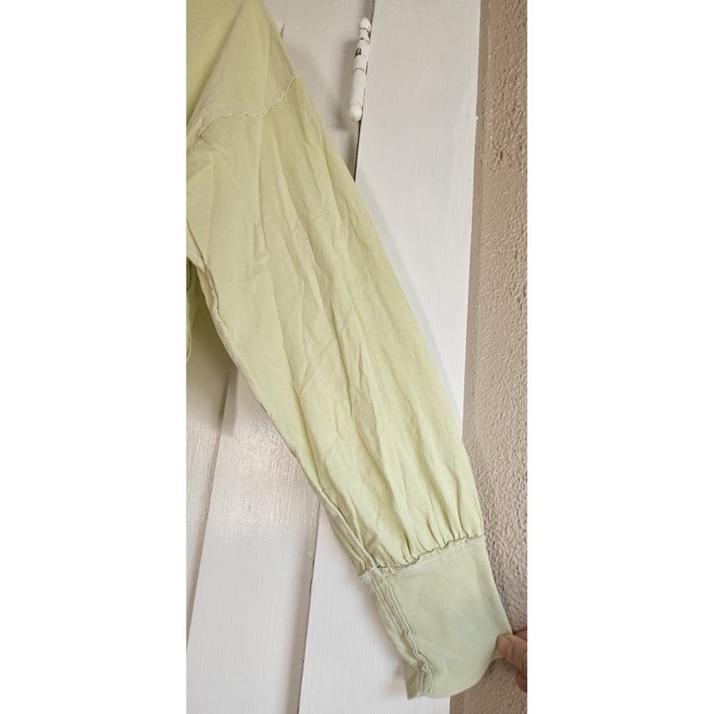 WE THE FREE lime green long sleeve crop top w/pocket woman Sz Small - Picture 3 of 6
